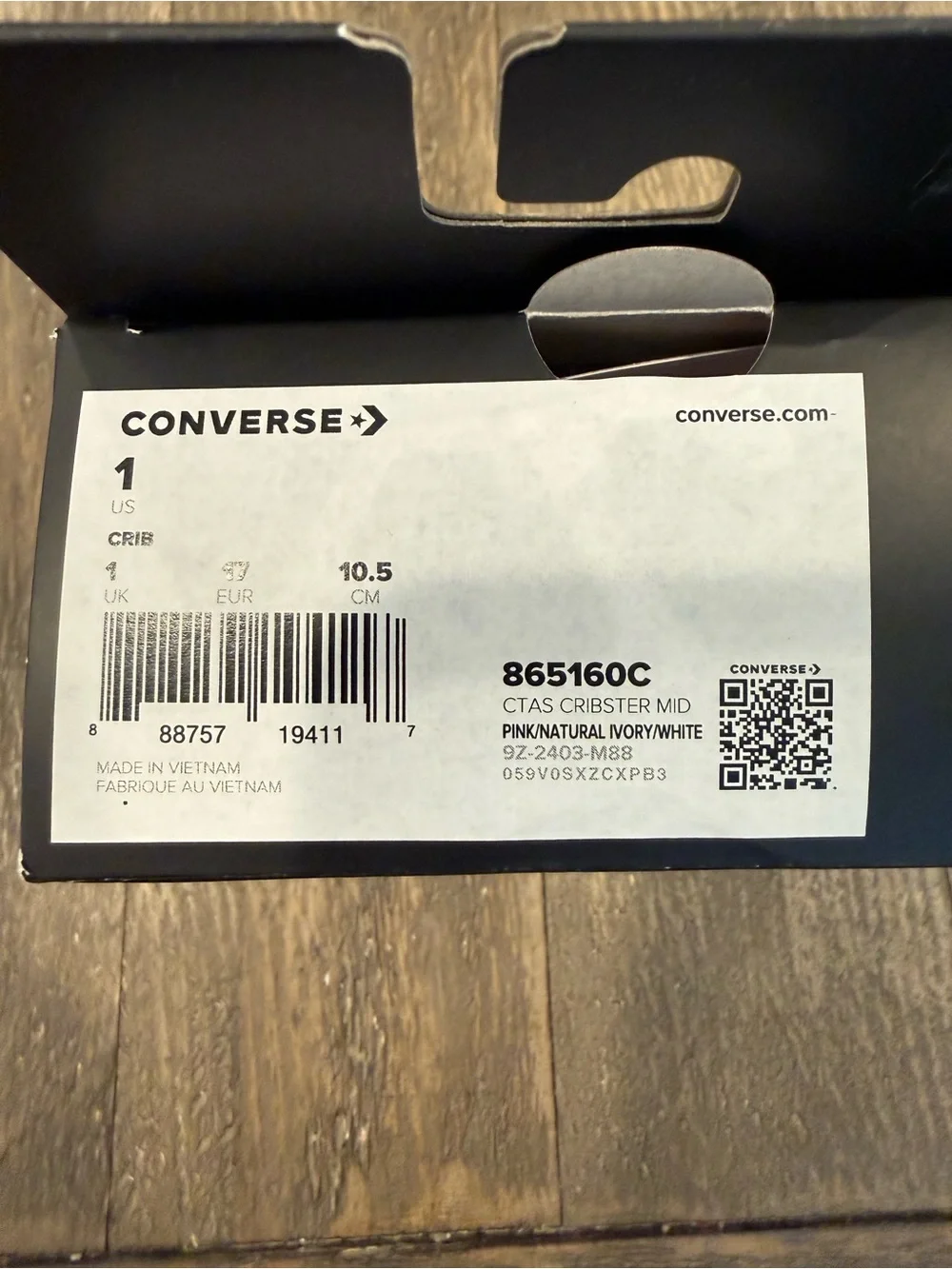 Converse infant Pink Low Top Canvas Sneakers